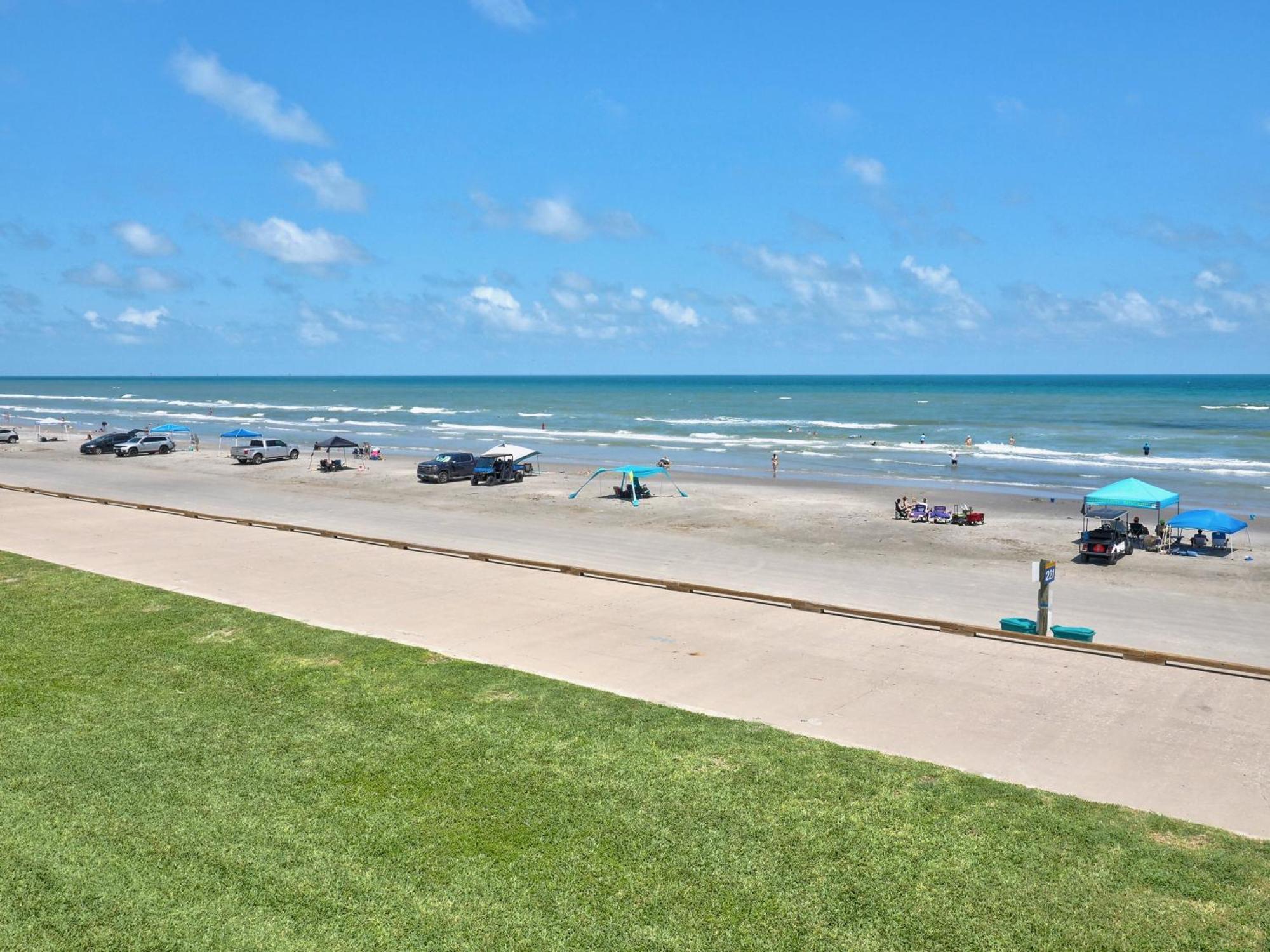 Island House Beachfront Condo Hotel Corpus Christi Exterior photo
